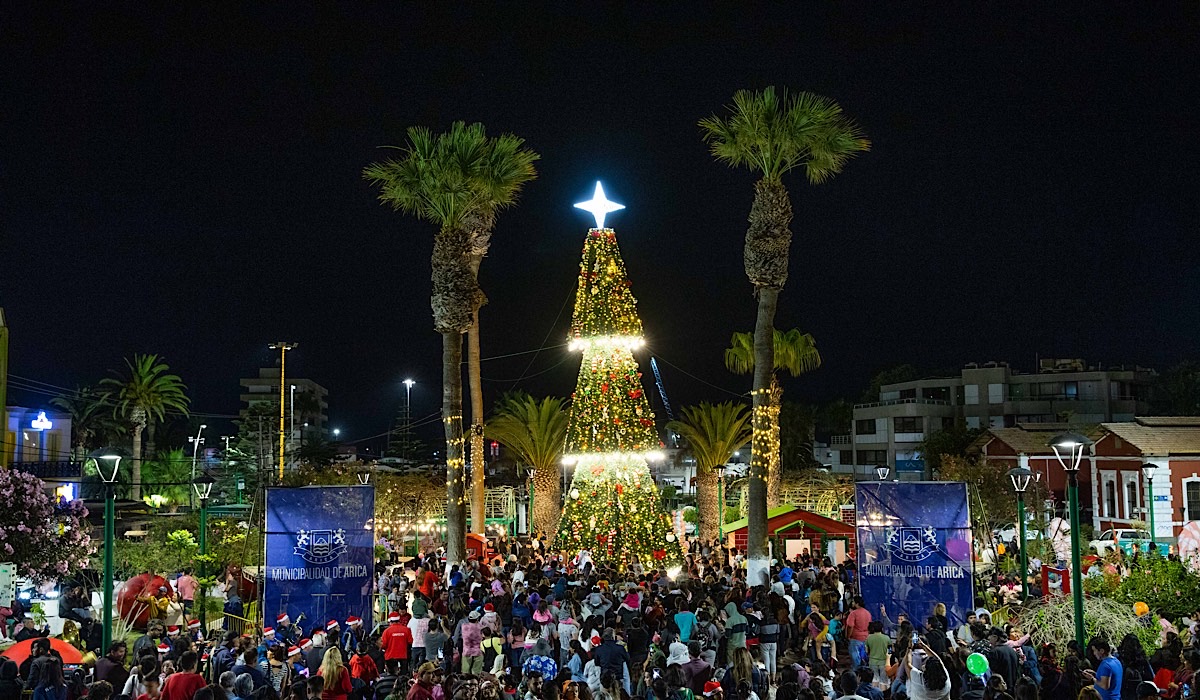 Cerca de 1.500 personas celebraron junto a la Municipalidad el